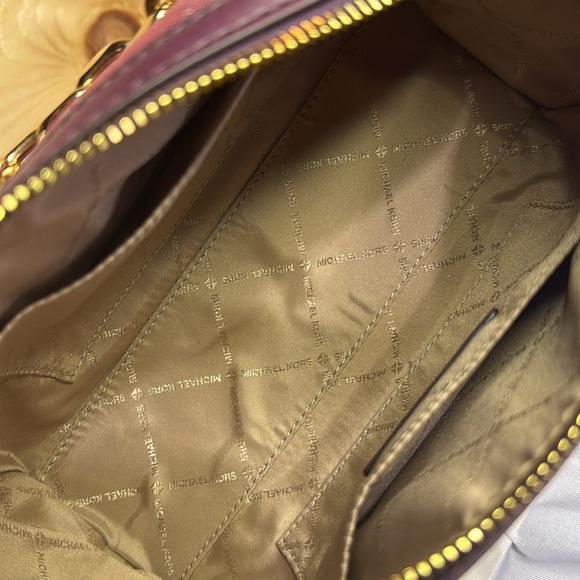 Michael Kors Zooey Medium Barrel Messenger Bag Mulberry Jacquard - Picture 16 of 16